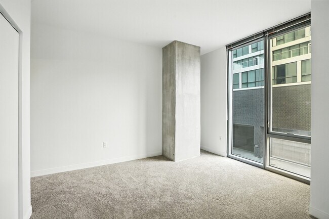 155 Forest Ave