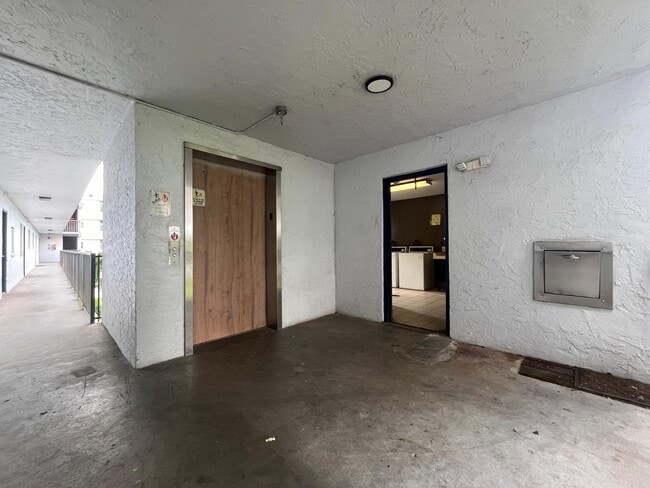 Photo - 8560 Sherman Cir N