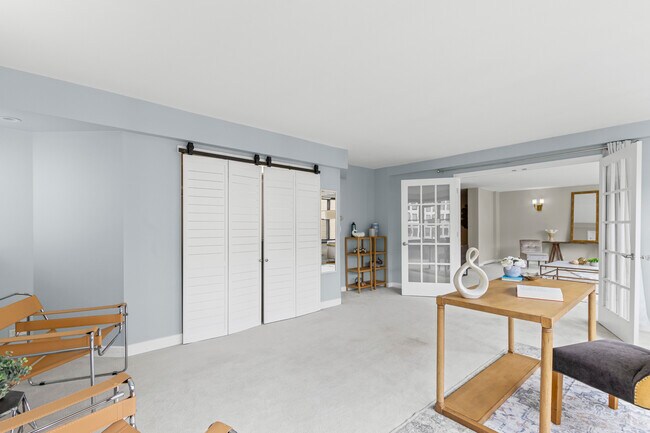 Photo - 850 N Dewitt Pl Unit 18A