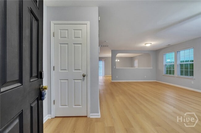 Photo - 50 Lake Shore Blvd