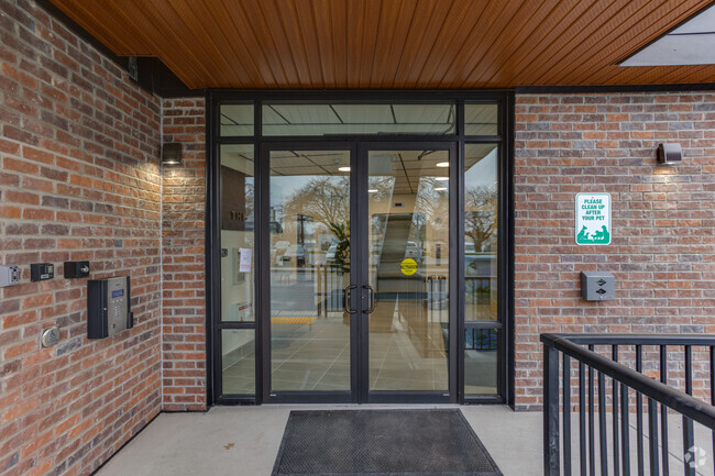 Residential Entrance - The Meridian