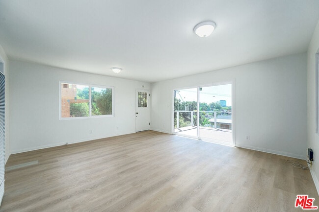 Photo - 3237 Midvale Ave