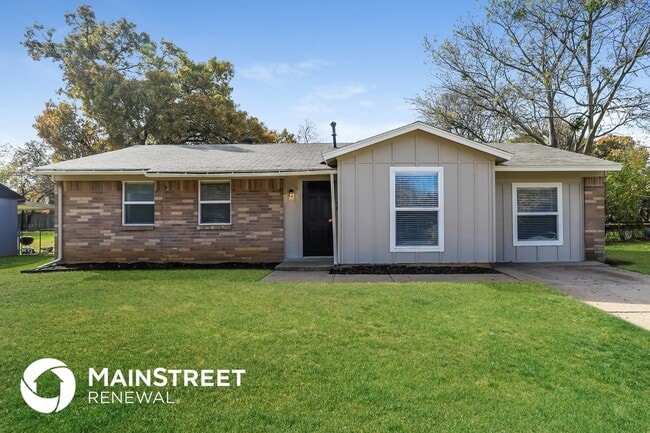 Building Photo - 1111 Glenn Dr