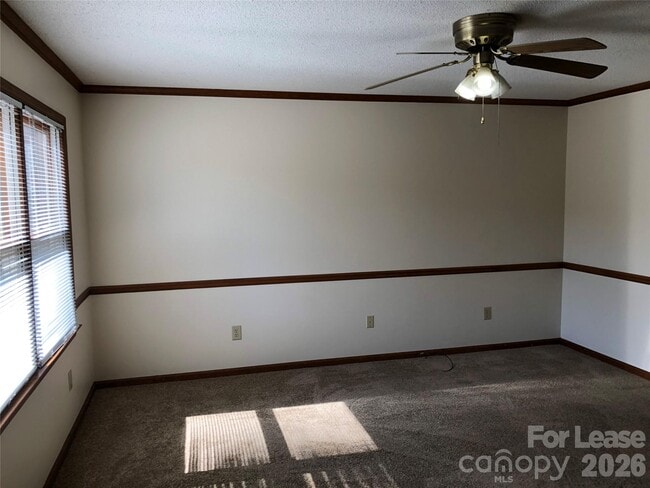 Photo - 107 Hillcrest Dr