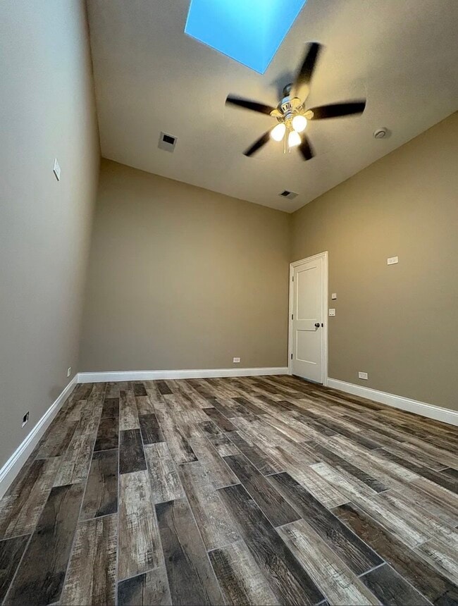 Photo - 3301 W Evergreen Ave Unit 2