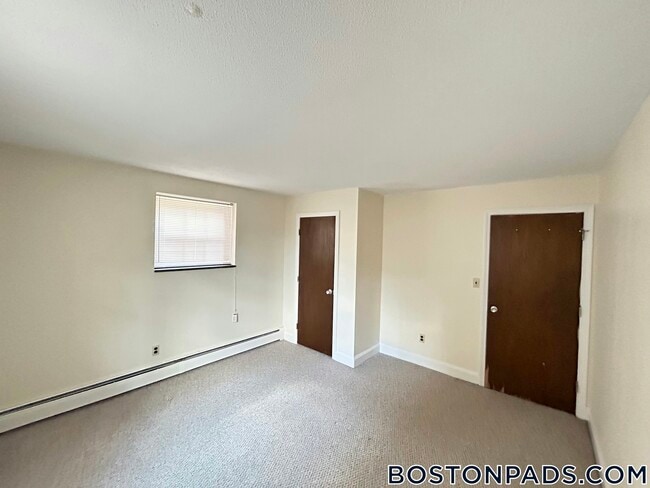 Photo - 8 Brattle Dr Unit 2