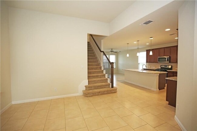 Photo - 15912 Cessida St