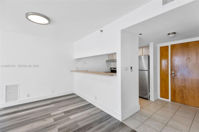 Photo - 7601 E Treasure Dr Unit 506