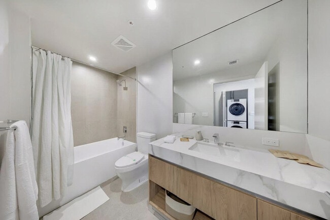 Photo - 698 N Miami Ave Unit ID1373815P