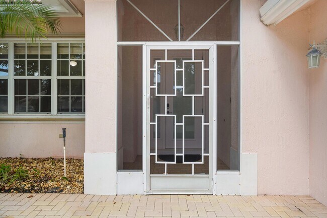 Photo - 9150 Bay Harbour Cir