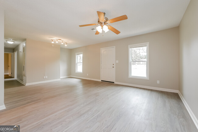 Photo - 52 Andover Dr