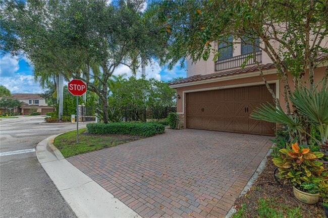 Photo - 13011 Riverwalk Cir N