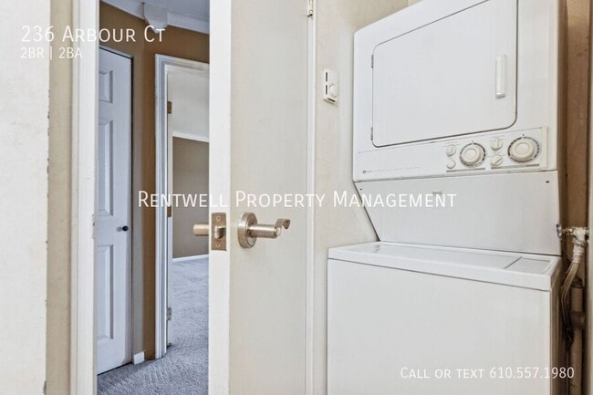 Building Photo - 236 Arbour Ct