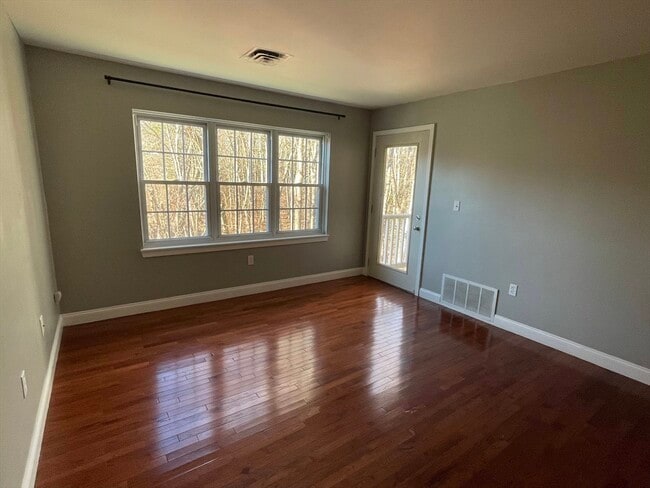 Photo - 700 Brookside Dr Unit G
