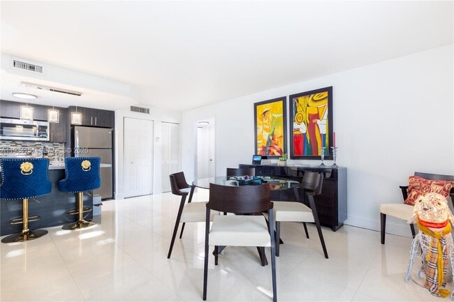 Photo - 3101 SW 27th Ave Unit 101