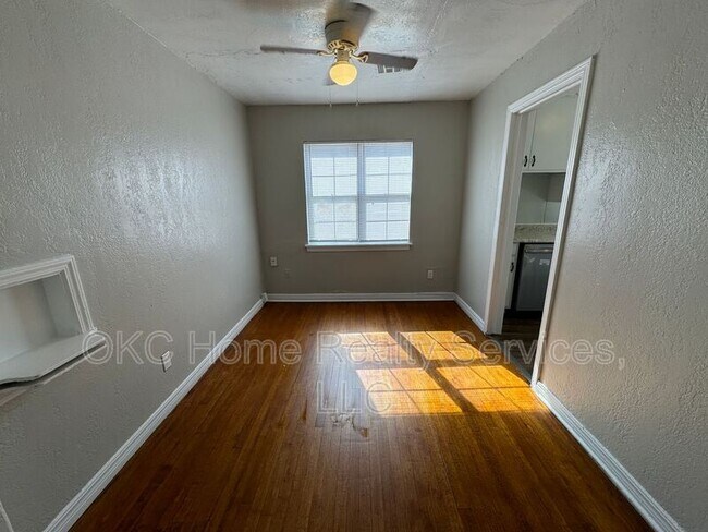 Photo - 2216 NE 24th St