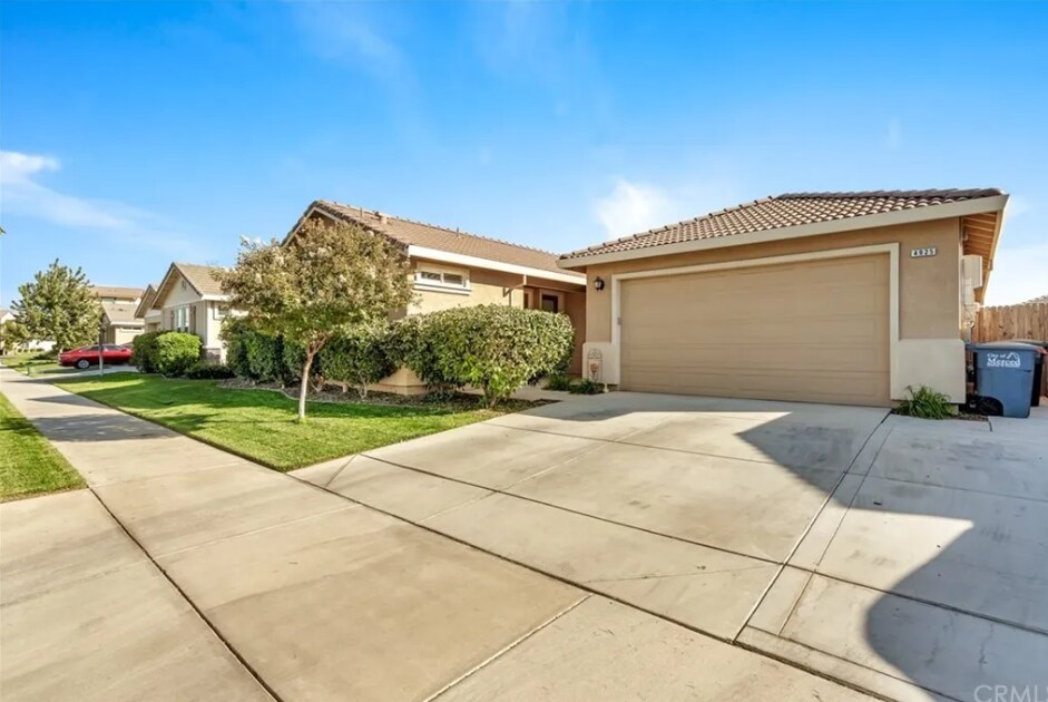 Photo - $200 OFF FIRST MONTH***
ALL UTILITIES INCL... Unit Main House