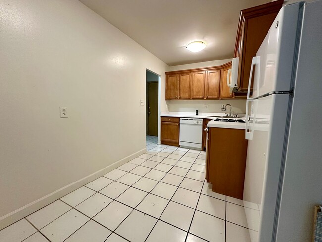 3069 Oakland