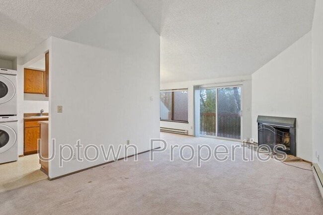 Photo - 250 Cervantes Cir