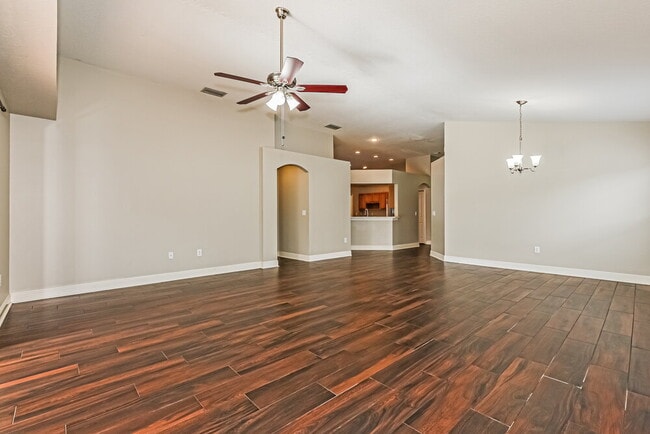 Photo - 31422 Wrencrest Dr