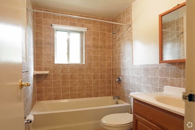 en el cuarto de baño - Sleepy Hollow Gardens