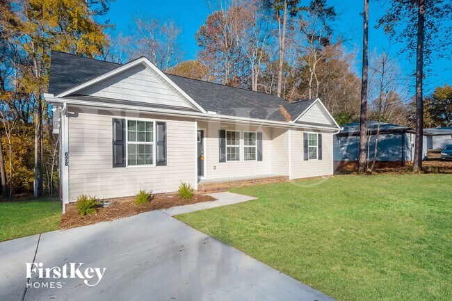 Photo - 628 E Ketchie St