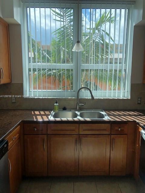 Photo - 2000 N Bayshore Dr Unidad #402