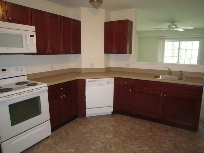 Photo - Falcon Trace Active Adult Living