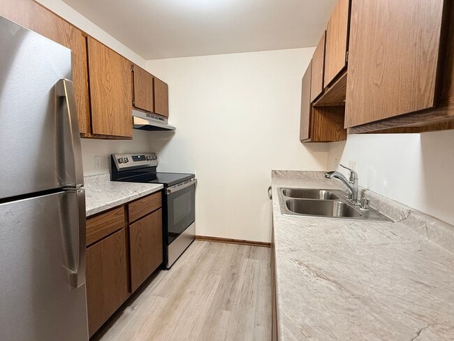 Building Photo - 716 Mansfield Ct Unit 716