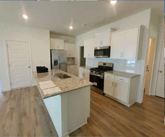 Photo - 2028 Eaton Pl