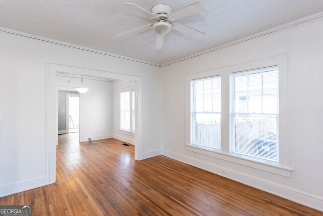 Photo - 1786 Center Ave