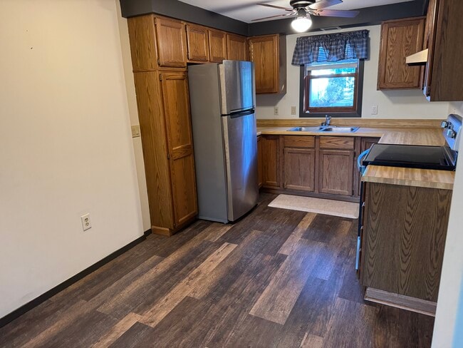 Photo - 1583 highland park dr Unit C