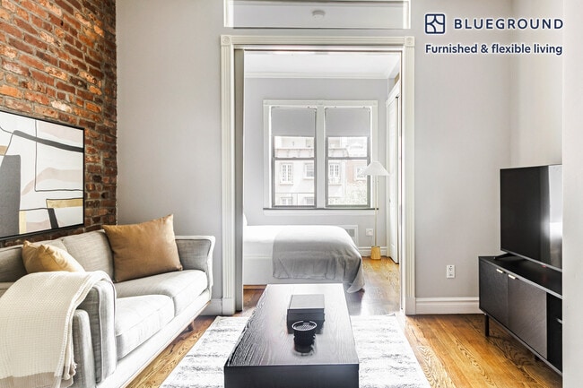 Building Photo - 234 W 14th St Unit FL4-ID1951 Rental