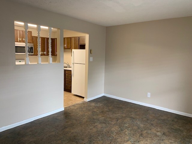 Photo - Oakview Apartments