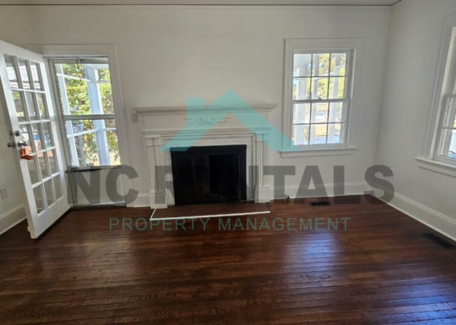 Photo - 1006 Panola St