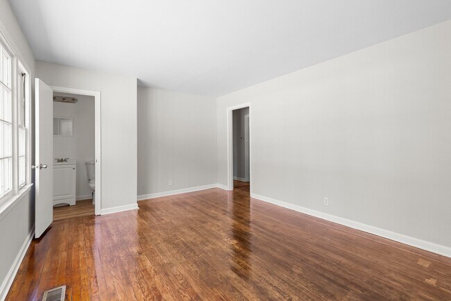 Photo - 149 Rose Dr