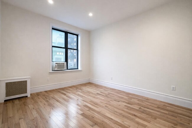 Photo - 41-47 ST.NICHOLAS TERRACE Unit 44