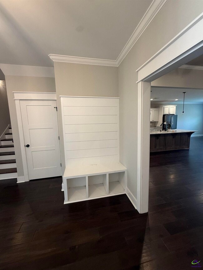 Photo - 221 Perth Ct