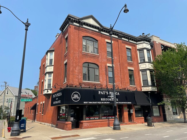 Photo - 2679 N Lincoln Ave Unit 3