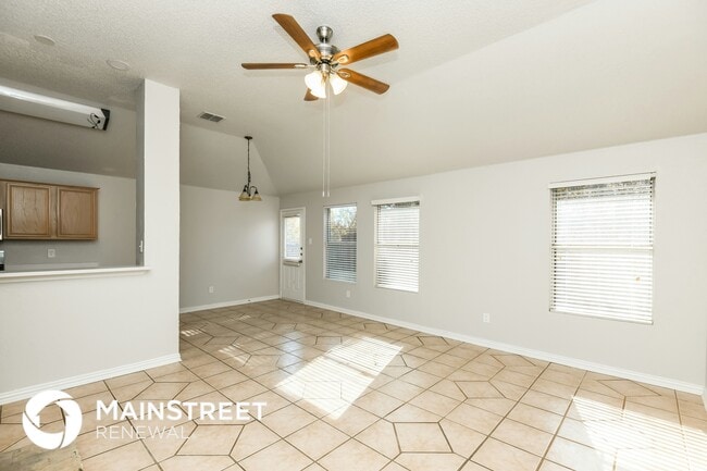 Photo - 822 Langford Dr