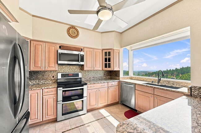 Photo - 680 Ridgeside Dr