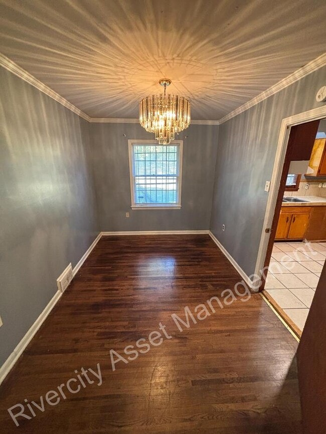Photo - Charming 3-Bedroom Home with Fenced Yard & Original Hardwood Floors – Frayser, Section 8 Welcomed!