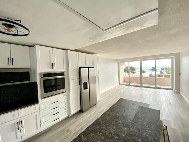 Building Photo - 345 N Fort Lauderdale Beach Blvd Unit 204