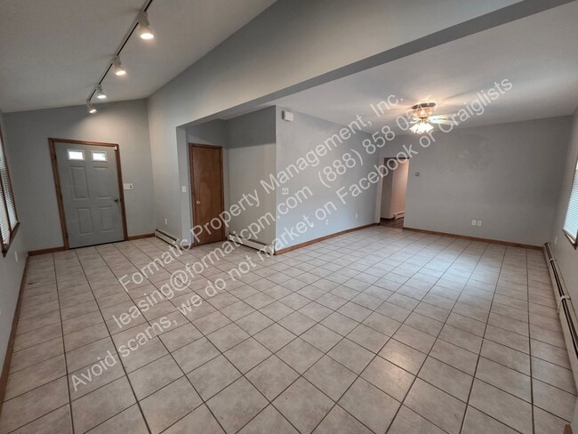 Photo - 1034 Birch St