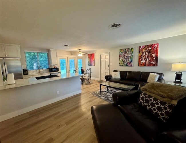 Photo - 6406 Kenilworth Dr