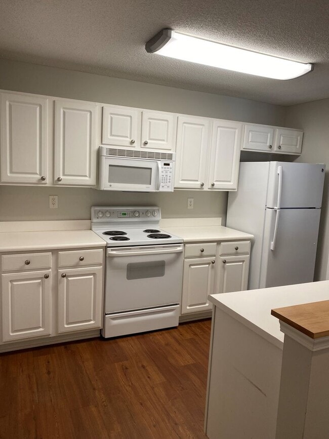 Photo - H5010-2 Unit H5010-2-Tenant Breaching Lease