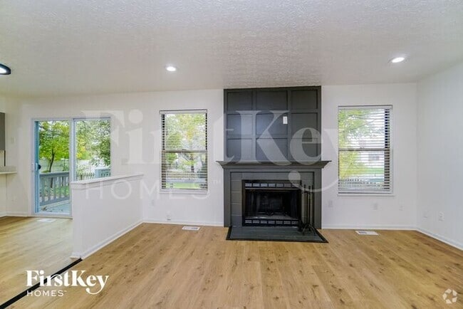 Building Photo - 2965 Kicking Bird Rental