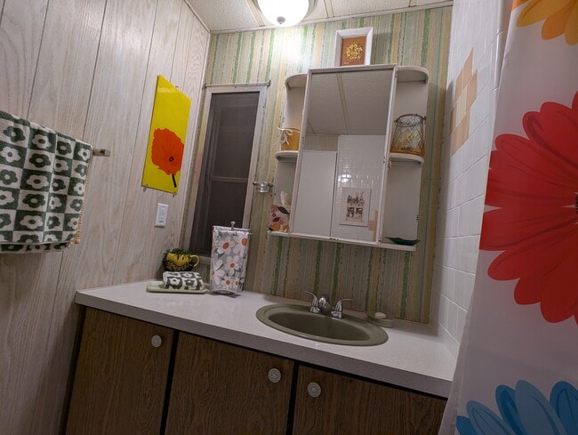 Photo - 1334 Boucher St