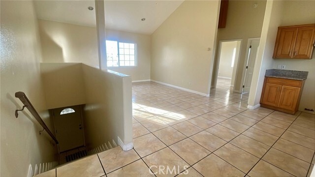 Photo - 1073 W 112th St