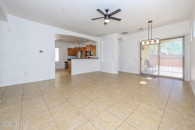10401 Yew Pl
